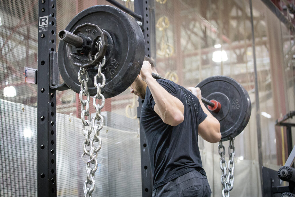 back squat with chains