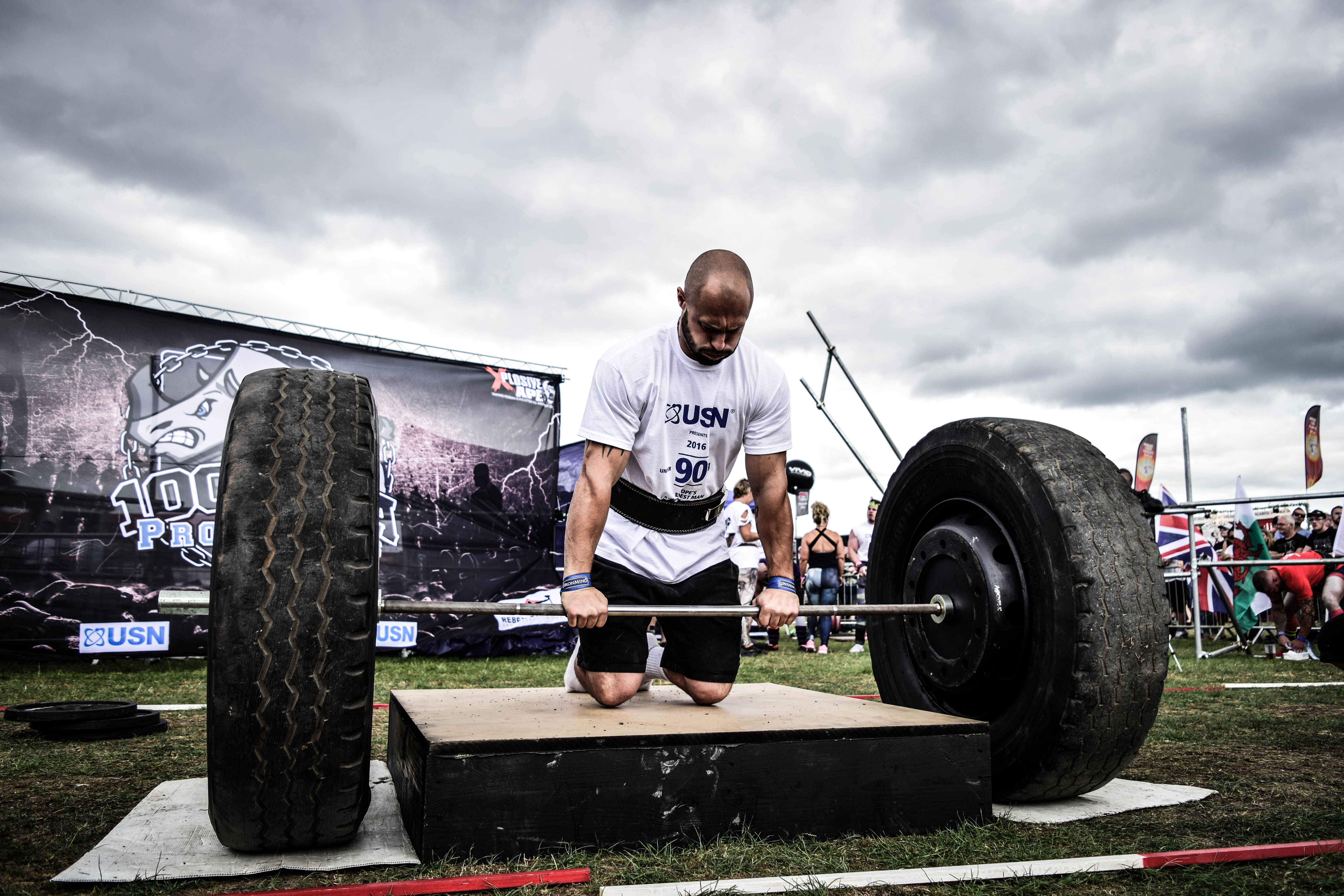 Strongman Deadlift Records - Starting Strongman