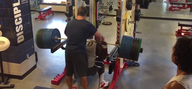 675-Pound Squat From Notable Vikings LB Has 'Drug Test Needed' Written All  Over It - EssentiallySports