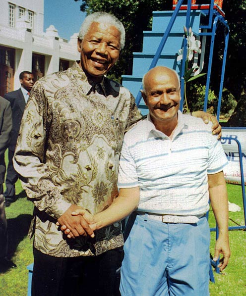 nelson-mandela-sri_chinmoy-pretoria