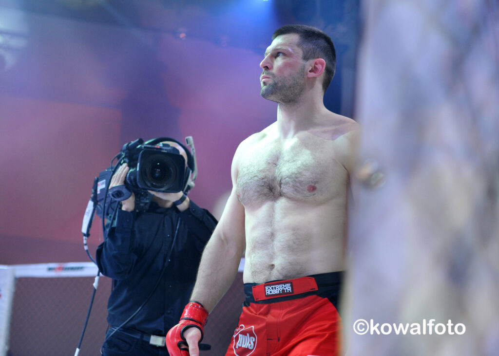 Olympic Weightlifter Szymon Kolecki Transitions Into Mma With Tko Barbend