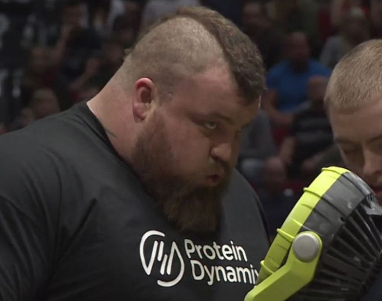 Eddie Hall Axle Presses 216kg for a New World Record BarBend
