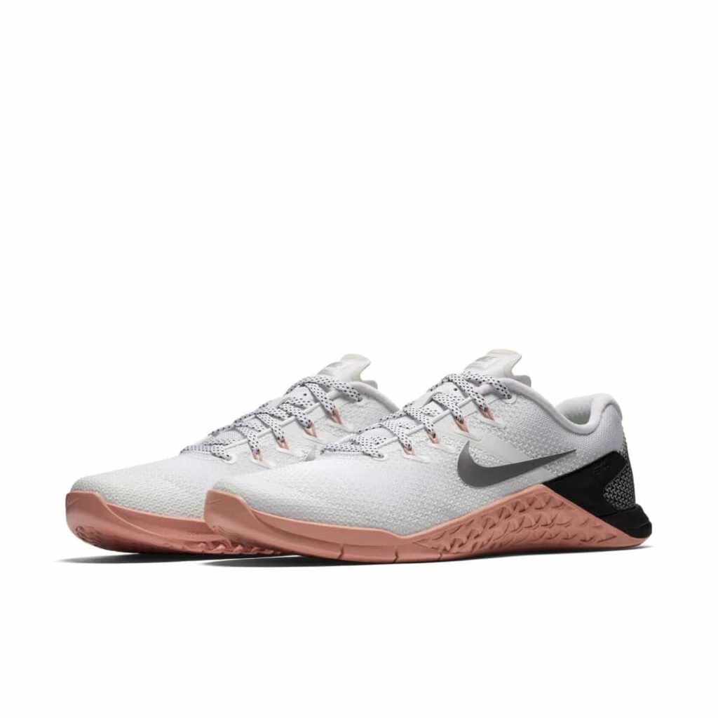 ladies nike metcon 4