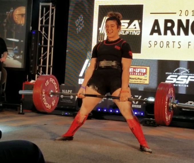 Powerlifter Daniella Melo Deadlifts a Monstrous 227kg (501 lb) PR | BarBend