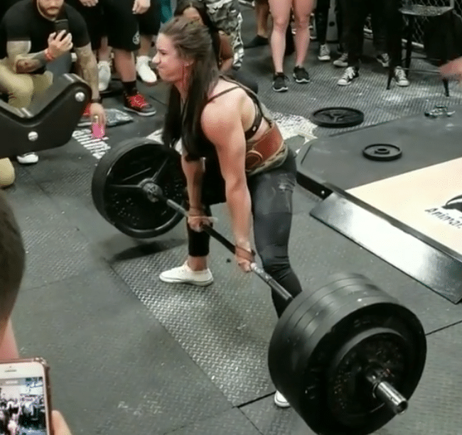 123 lb Powerlifter Stefanie Cohen Deadlifts 545 lbs At the Arnold Sports  Festival