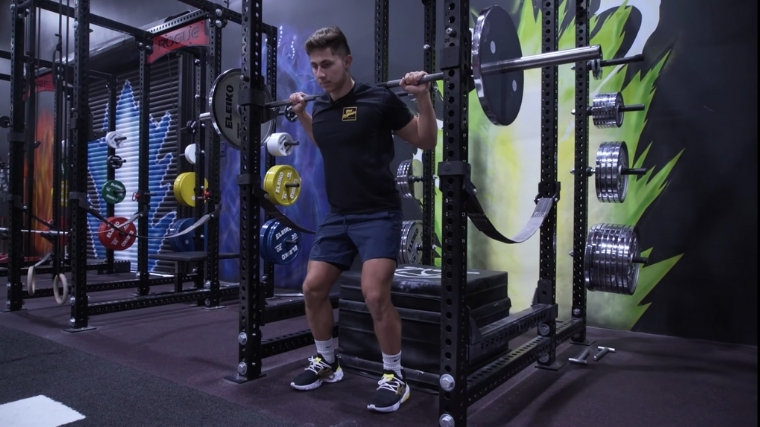 Box squat lifting phase