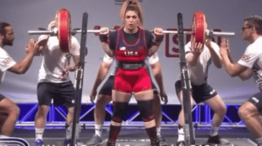 Daniella Melo Sets New Squat World Record