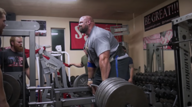 Brian Shaw belt squat rack pull