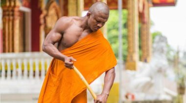 Monk Powerlifting