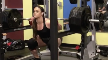 Powerlifter Amanda Lawrence Squats 236kg Raw In Prep for Nationals