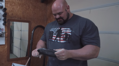 Strongman Brian Shaw Bends Frying Pans