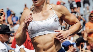 Annie Thorisdottir Withdraws From Dubai CrossFit Championship