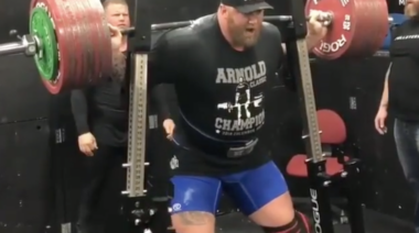 Hafthor Bjornsson Squats a 485kg PR