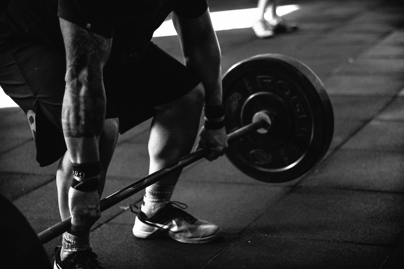 deadlift black and white