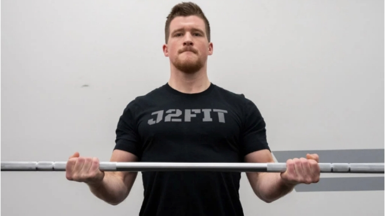 barbell curl squeeze bar