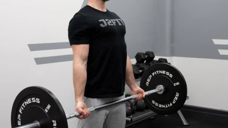 barbell curl lower bar slowly