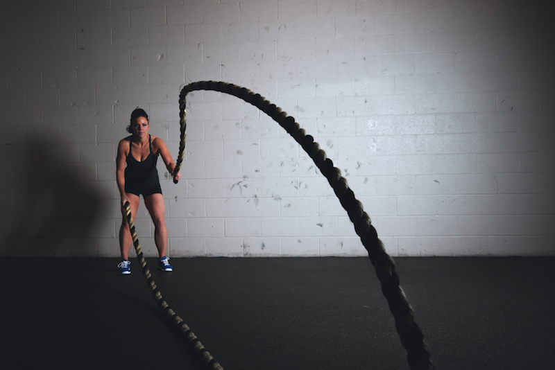 woman battle ropes free