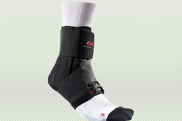 McDavid 195 Ankle Brace w/ Straps