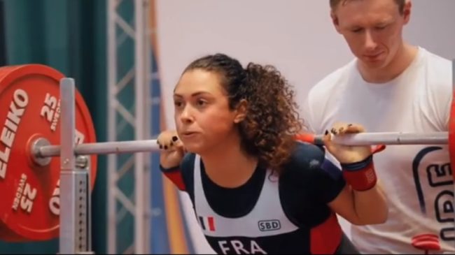 French Powerlifter Lya Bavoil