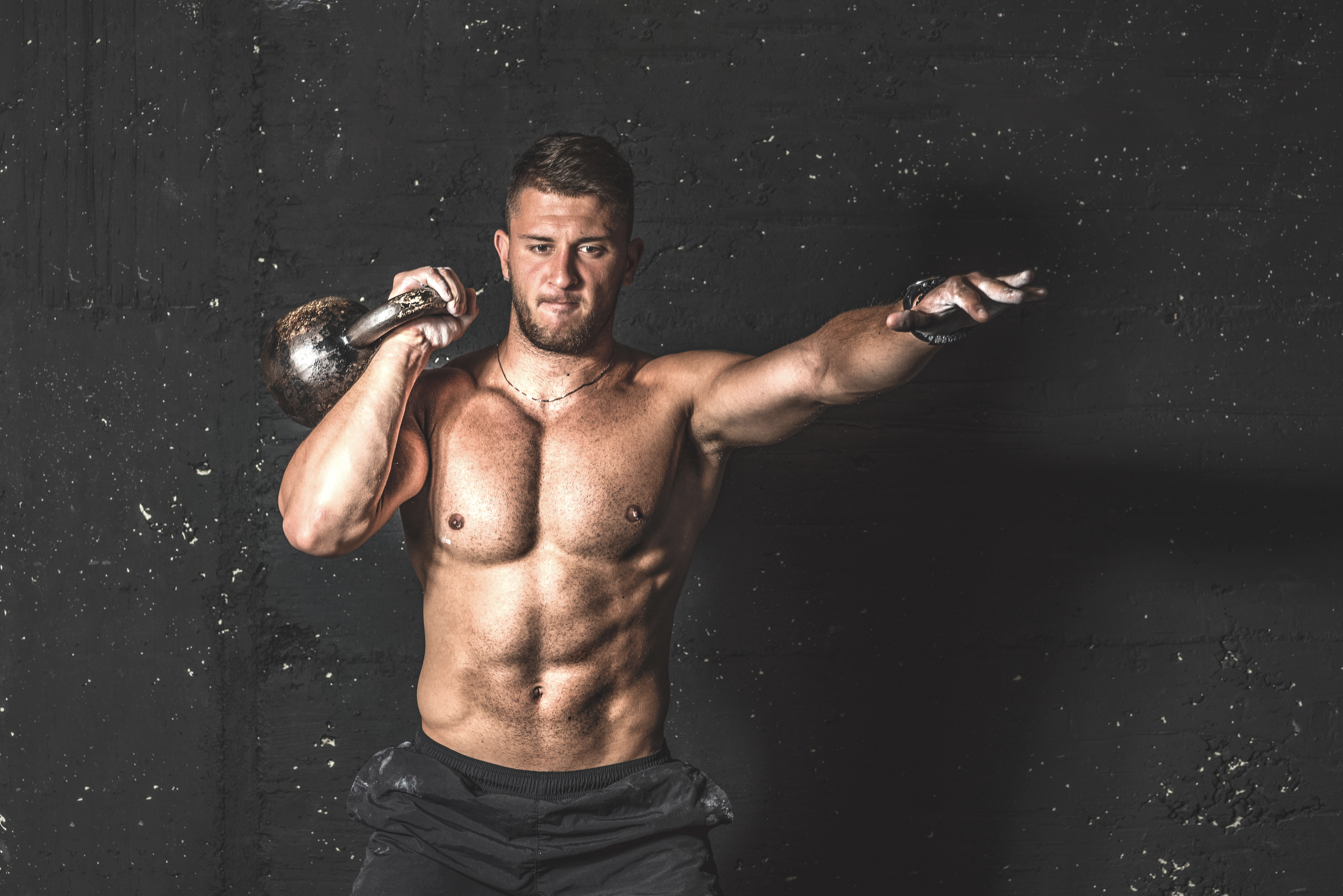 3 Muscle Building Kettlebell Circuits You Need to | BarBend