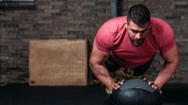 medicine ball push up