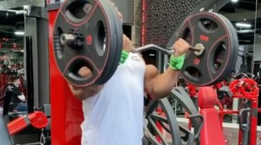 Larry Wheels Strict Curl