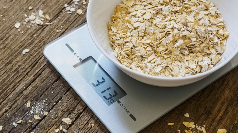 HOW TO USE A FOOD SCALE - MACRO COUNTING 