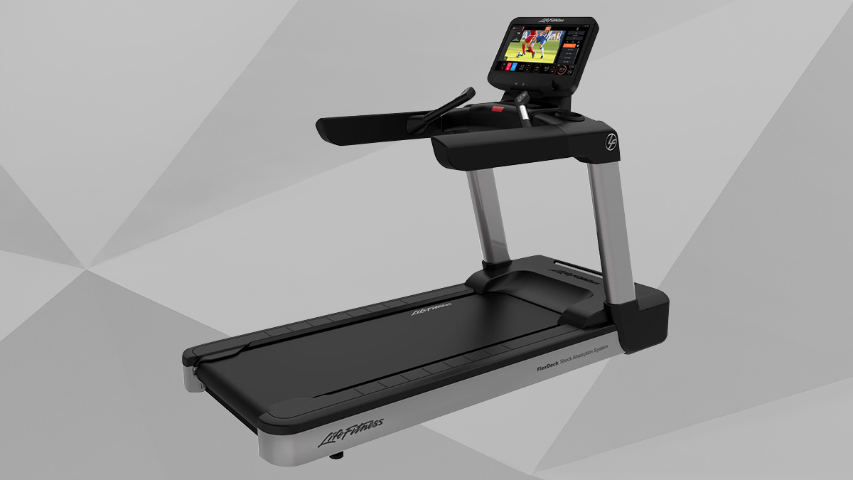 Life Fitness Club Series Plus Treadmill Review (2024)