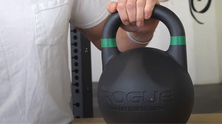 BarBend tests the Rogue Competition Kettlebell