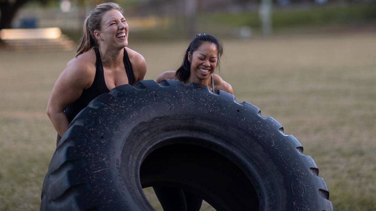 Grab A Partner Crossfit Hq Announces New Pairup Throwdown Competition Barbend