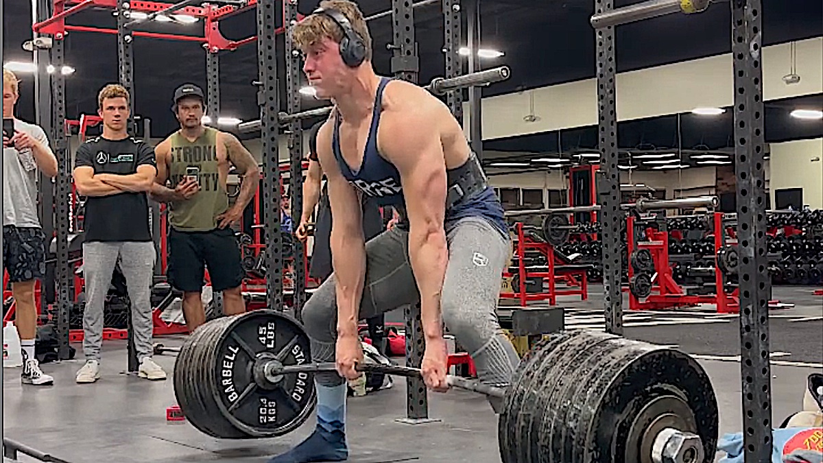 Powerlifter Sawyer Klatt (105KG) Deadlifts 3.3 Kilograms Over IPF