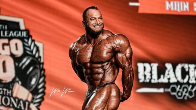 Hunter Labrada Posing