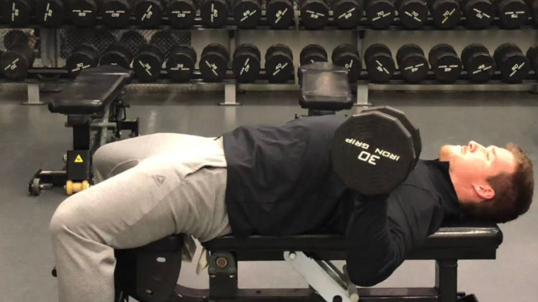 How to Do the Single Arm Dumbbell Bench Benefits Variations and More BarBend