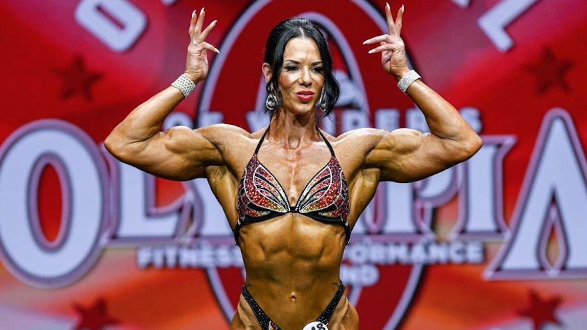 Nowadays This Does Not Count”: Despite Being in Her Best Shape, World's  Tallest Female Bodybuilder Blames Judges for Blindsiding Her Physique Over  Massive Size –