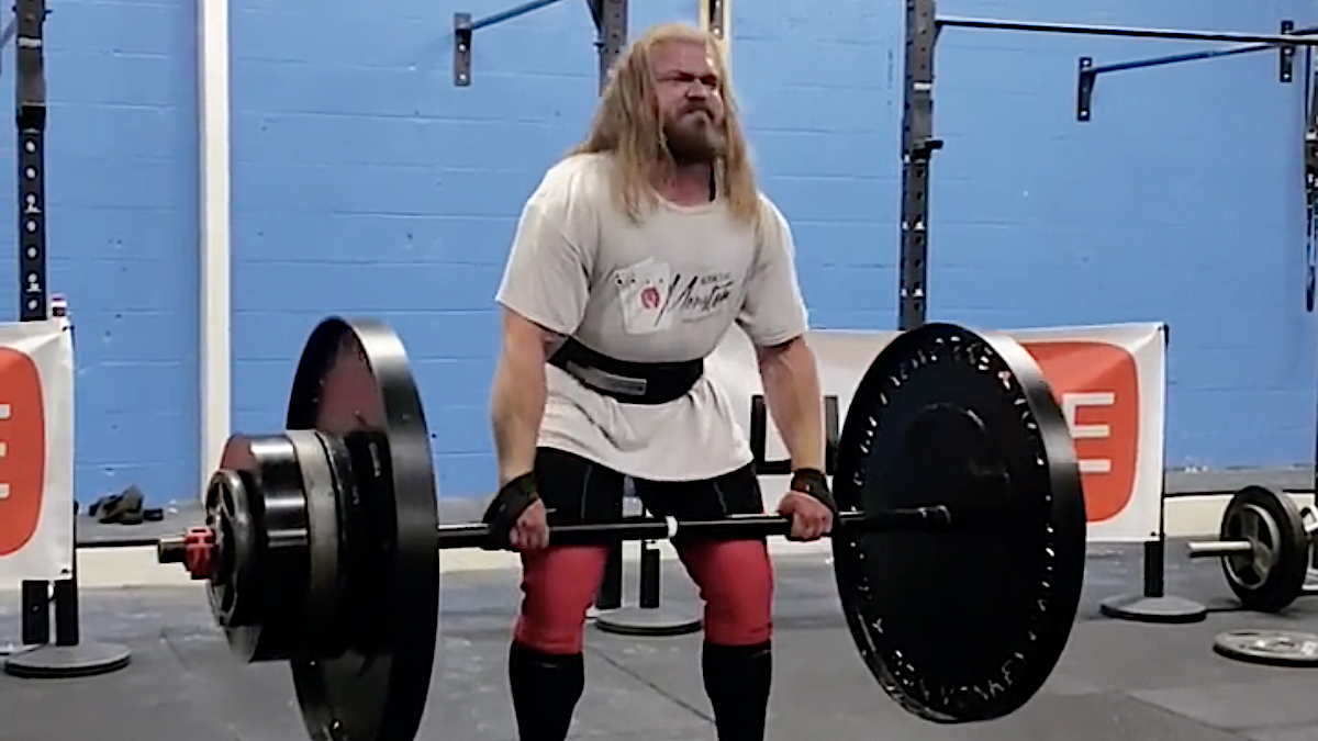 Teen sets American record with 465 pound deadlift