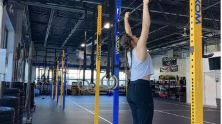 Put Your Back Strength to the Test With the Chest To Bar Pull Up