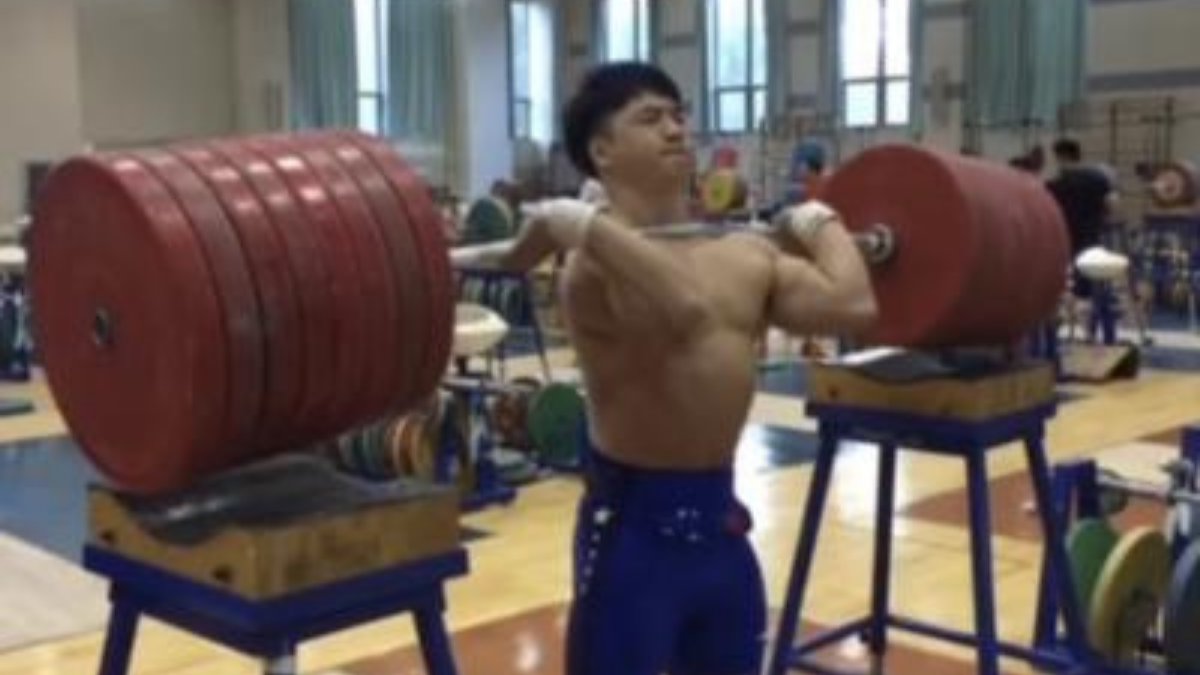 Chinese Olympics Weightlifter Bodybuilders 2022