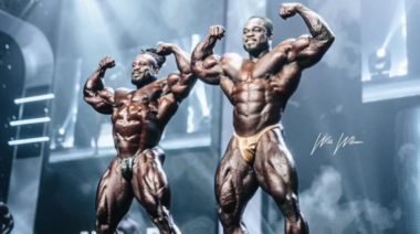 William Bonac and Brandon Curry pose together in the Arnold Classic.