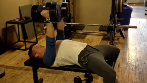 Learn the Neutral-Grip Dumbbell Press for More Shoulder-Friendly ...