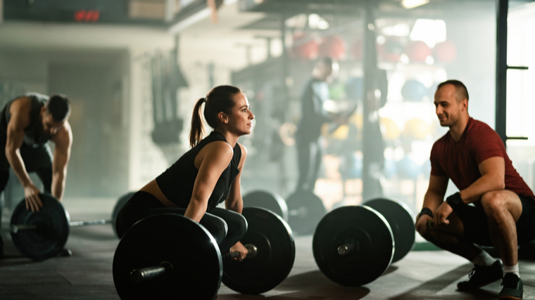 woman learning snatch 