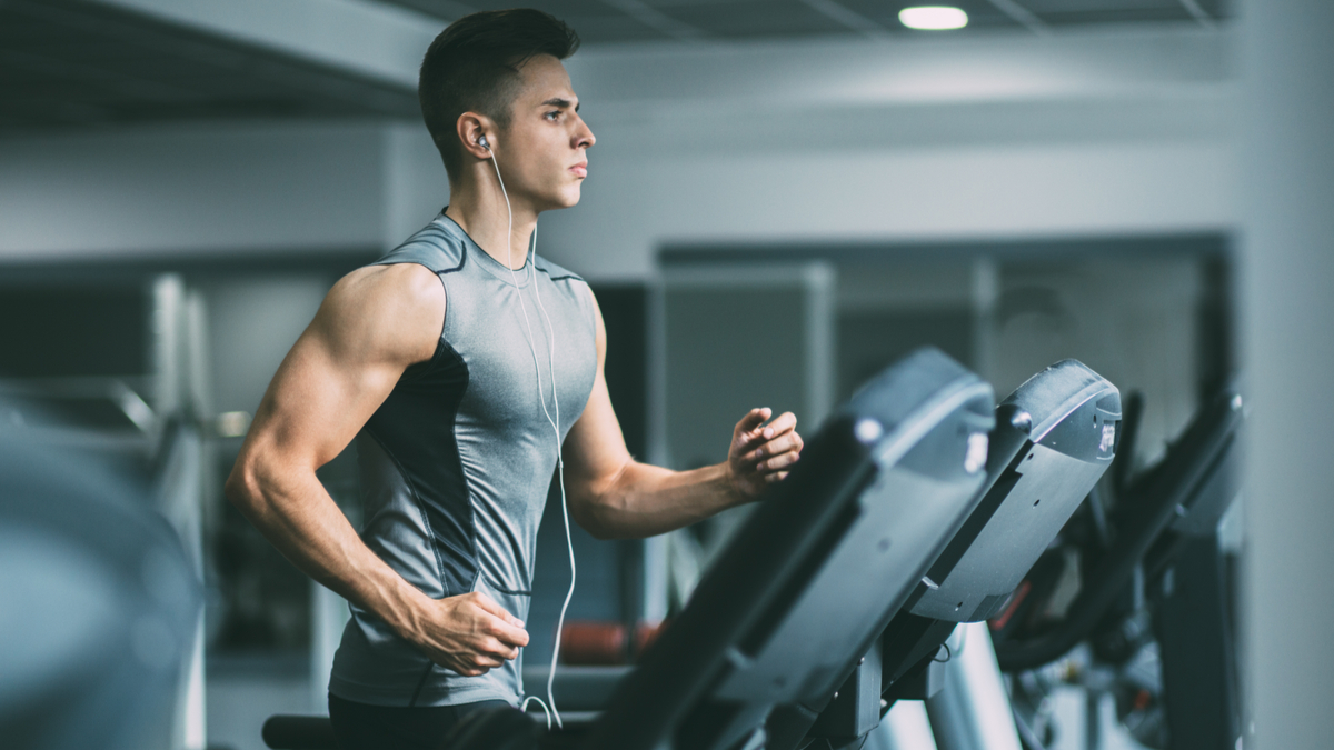 How To Balance Running And Strength Training No Matter Your Goals 