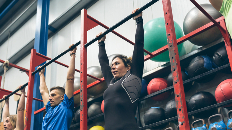 How to Stretch Your Lats (Very Easy and Comfortably!) Using a Low Pullup  Bar with Antranik 