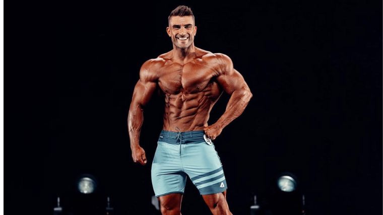 Men's Physique competitor Ryan Terry Posing