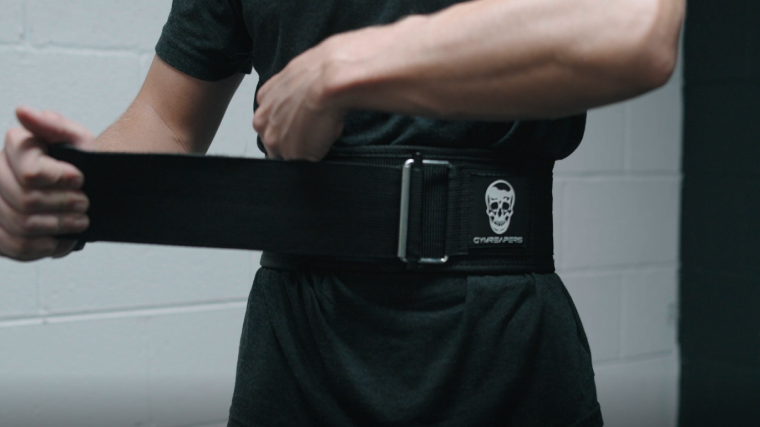 Securing the Gymreapers Quick Locking Weightlifting Belt