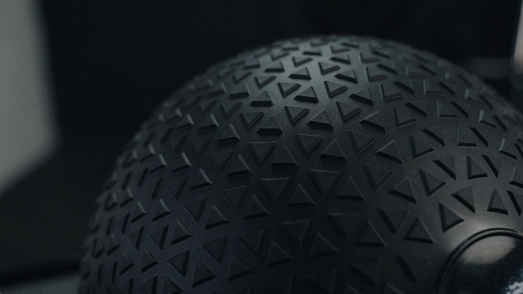 Living.Fit Slam Ball Textured Surface