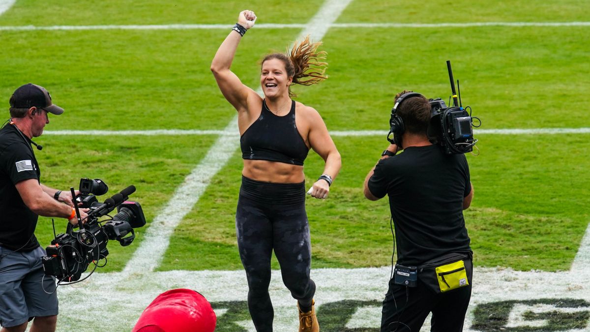 Laura Horvath Wins 2022 Rogue Invitational Women's CrossFit Competition