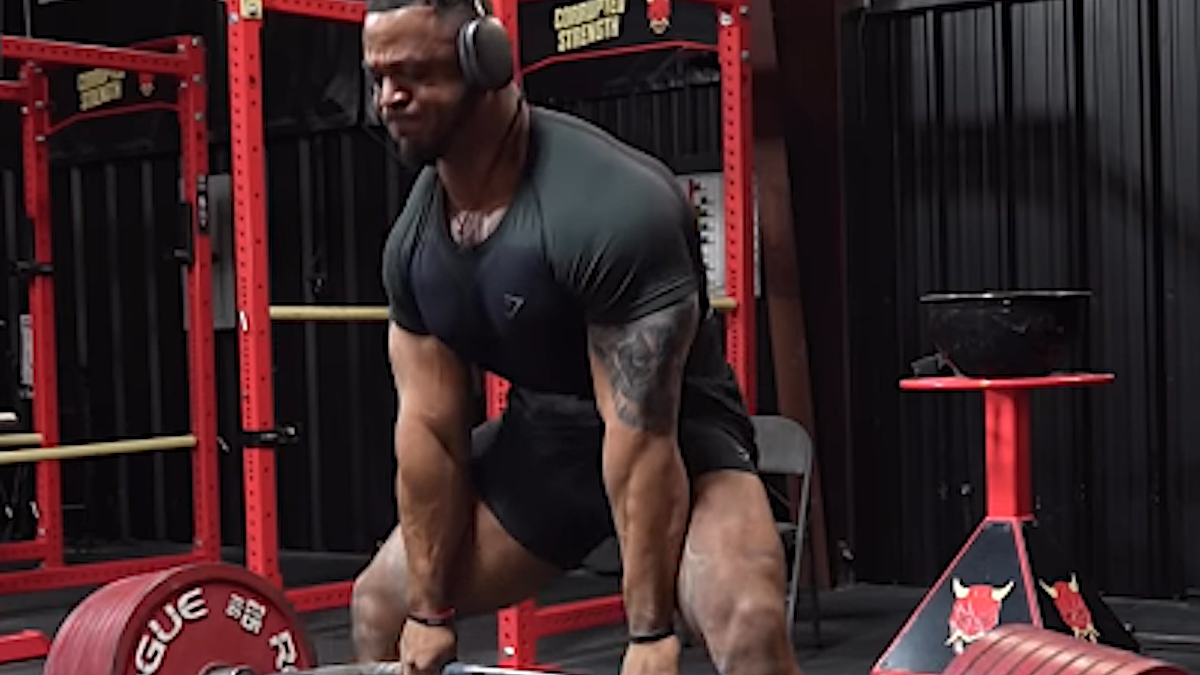 Jamal Browner (110KG) Hits a Tremendous 455-Kilogram (1,003.1-Pound) Raw  Deadlift Double in Training