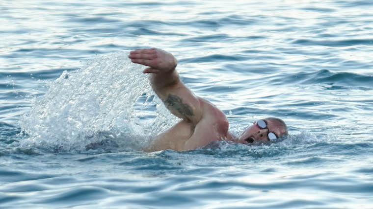 5 Reasons Why Open Water Swimming Will Improve Your Crossfit Performances