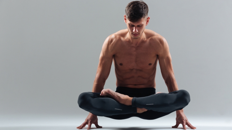 Yoga for Bodybuilders: Here's Why Weightlifters Need It | YouAligned