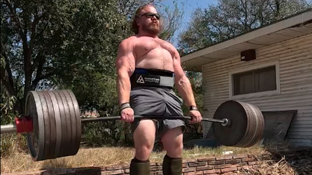 Napa Valley Sports Capsule: Napa's Exum deadlifts masters world record